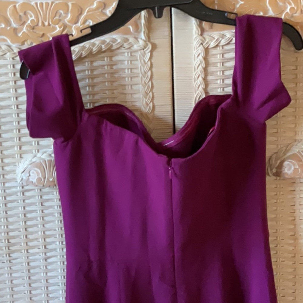 Bailey Dress
DRESS THE POPULATION NWT - Picture 12 of 14